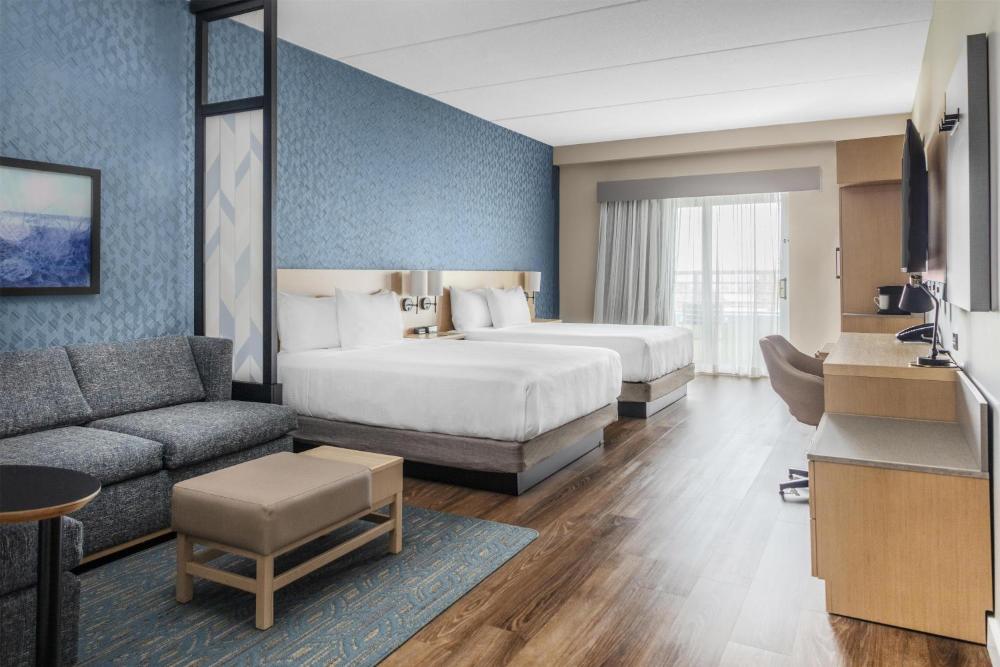Queen Room with Two Queen Beds and Sofa Bed - Balcony/Mobility Accessible interior